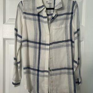 GAP Boyfriend Fit Linen Blue and White Plaid Shirt XS